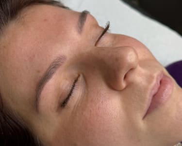 Unghie gel realizzate con tecnica di onicotecnica realizzato da Silvia Vaccarin presso il nostro studio Opal Tattoo a Udine